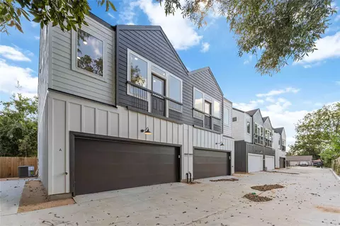 4713 Mallow St #A/B, Houston, TX 77033
