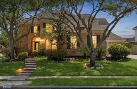 4223 Oak Forest Dr, Missouri City, TX 77459