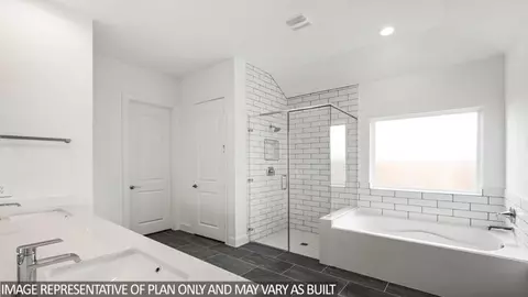 Bath - 3508 N Rolling Thunder, Conroe, TX 77303 photo 2 of 4