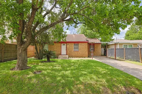 4039 Cornell St, Houston, TX 77022