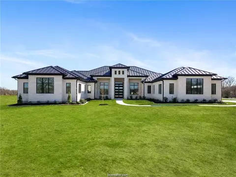 4558 Hicks Ln, College Station, TX 77845