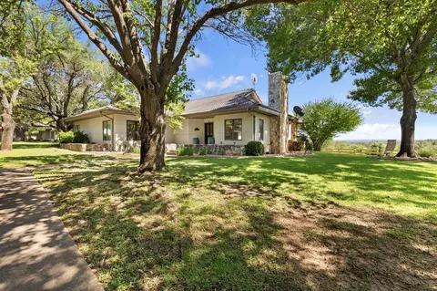 1609 Clubhouse Hill Dr, Spicewood, TX 78669
