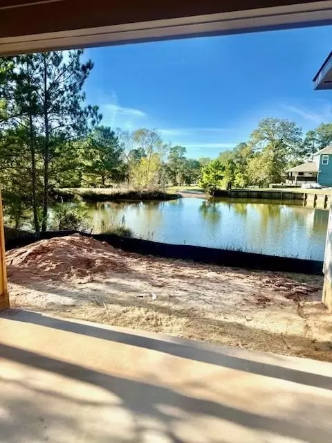 43 Silver Lakes Dr, Huntsville, TX 77340