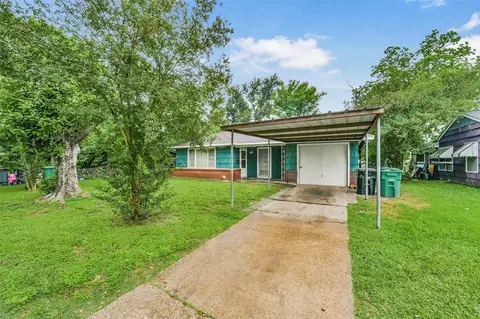 6627 Maybank Dr, Houston, TX 77055