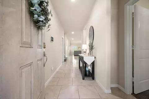 Entry Way - 9418 Mcdowell Dr, Rosenberg, TX 77469 photo 1 of 1