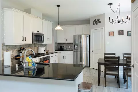 Kitchen - 5919 Copper Lily Ln, Spring, TX 77389 photo 1 of 10