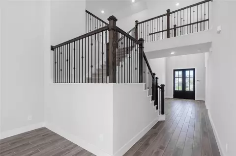 Entry Way - 17003 Sweet Iris Ct, Conroe, TX 77302 photo 5 of 7