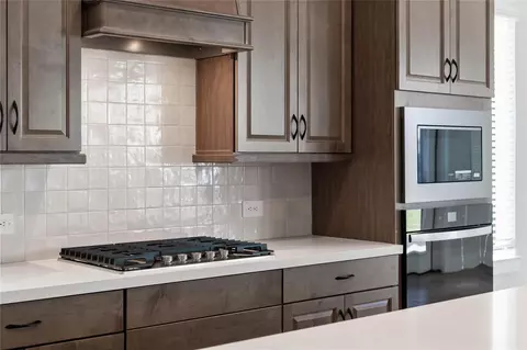 Kitchen - 17003 Sweet Iris Ct, Conroe, TX 77302 photo 7 of 7