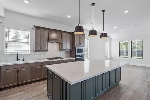 Kitchen - 17003 Sweet Iris Ct, Conroe, TX 77302 photo 2 of 7