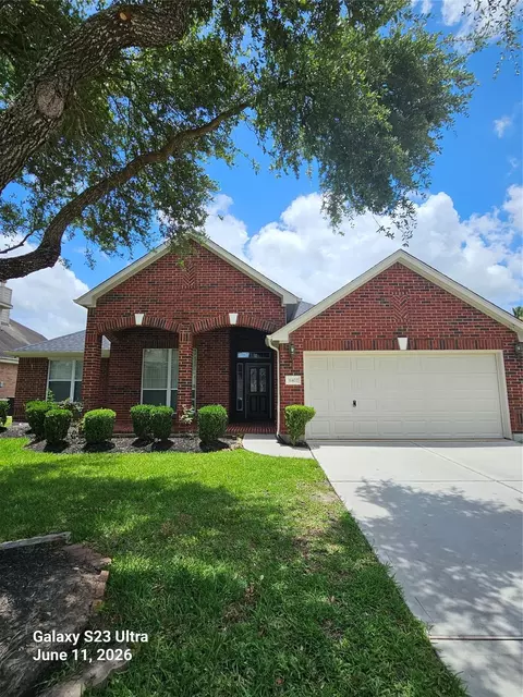 11402 Softbreeze Ct, Pearland, TX 77584
