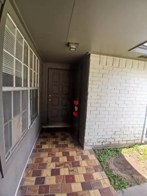 Exterior - 6303 Coachgate Dr, Spring, TX 77373 photo 2 of 5