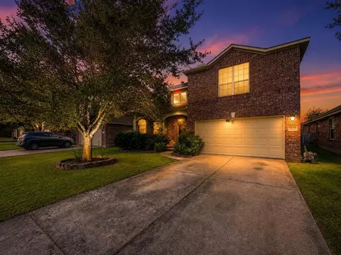 2422 Comal Dr, Deer Park, TX 77536
