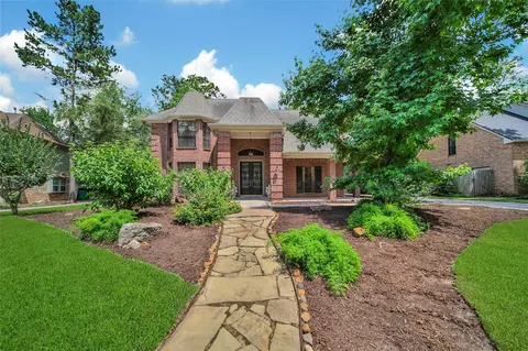 25 Cascade Springs Pl, The Woodlands, TX 77381