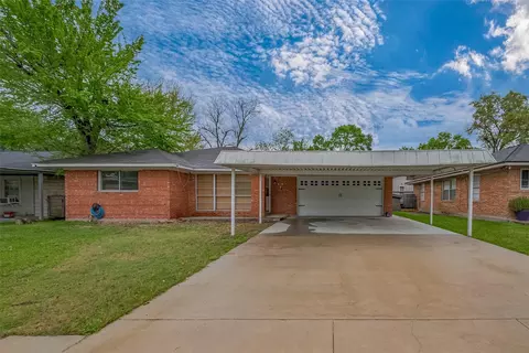 626 Shawnee St, Houston, TX 77034
