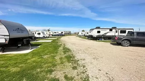 1021 N Tinkle Ln, Crystal Beach, TX 77650