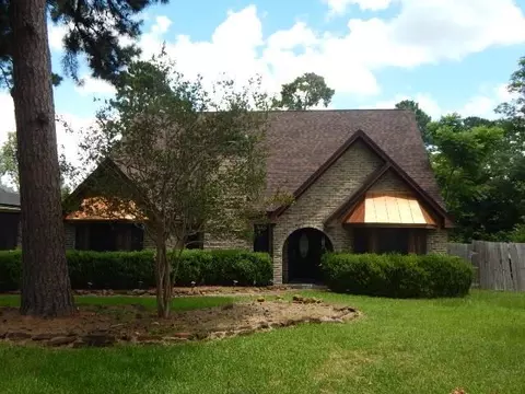 12114 Hawthorne Dr, Montgomery, TX 77356