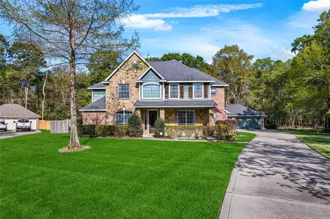 1007 Commons Waterway Dr, Huffman, TX 77336