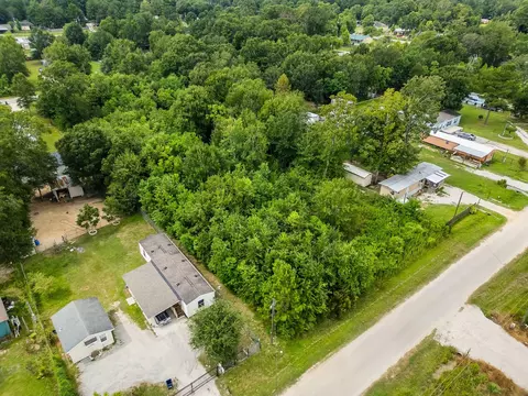 373 County Road 3417, Cleveland, TX 77327