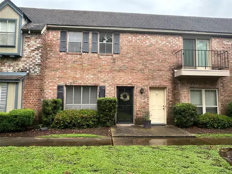 850 Threadneedle St #71, Houston, TX 77079