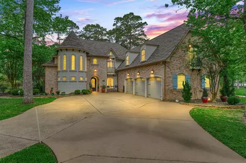 106 Fairwater Dr, Montgomery, TX 77356