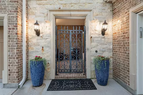 Entry Way - 119 W Cresta Bend Pl, Spring, TX 77389 photo 1 of 2