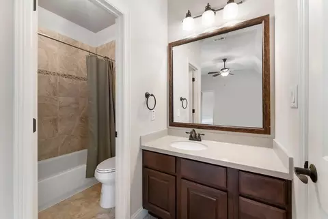 Bath - 119 W Cresta Bend Pl, Spring, TX 77389 photo 4 of 5