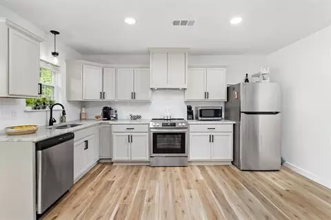 Kitchen - 7095 Scotts Dr, Beaumont, TX 77708 photo 1 of 2