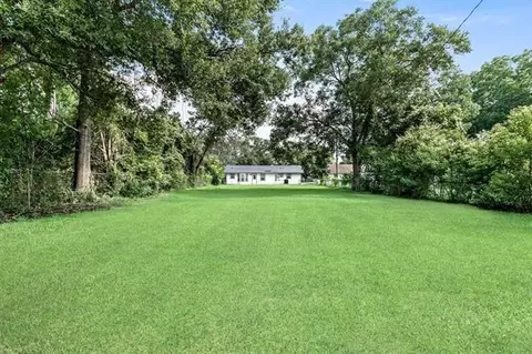 Exterior - 7095 Scotts Dr, Beaumont, TX 77708 photo 2 of 3