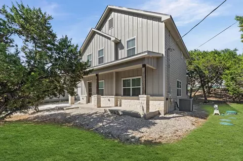 1130 Twin Deer Ln, Canyon Lake, TX 78133