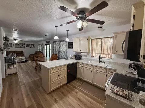 Kitchen - 3699 Cr 114, Centerville, TX 75833 photo 2 of 2