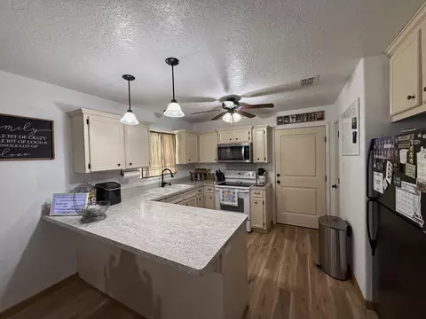 Kitchen - 3699 Cr 114, Centerville, TX 75833 photo 1 of 2