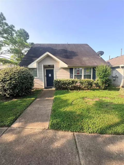 11931 Chanteloup Dr, Houston, TX 77047