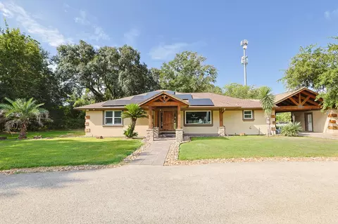 Exterior - 5907 Spring Cypress Rd, Spring, TX 77379 photo 1 of 10