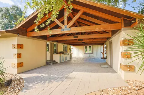 Exterior - 5907 Spring Cypress Rd, Spring, TX 77379 photo 2 of 10