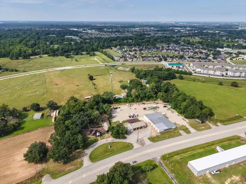 View/Area - 5907 Spring Cypress Rd, Spring, TX 77379 photo 2 of 5