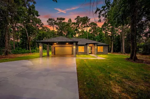 172 County Road 3669 N, Splendora, TX 77372