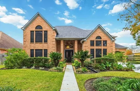 13906 Placid Woods Ct, Sugar Land, TX 77498