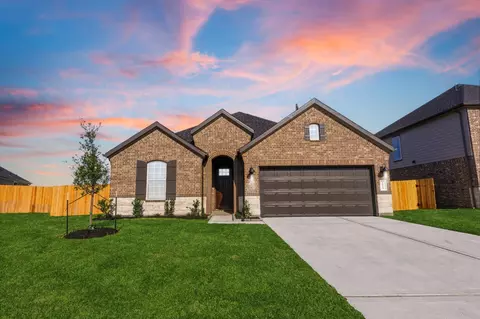 3214 Coral Bluff Dr, Texas City, TX 77539
