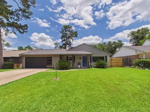 1750 Conrad Sauer Dr, Houston, TX 77043