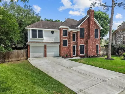 1206 Redwood Bough Ln, Houston, TX 77062