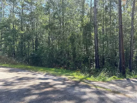 11236 Memory Ln, Cleveland, TX 77328
