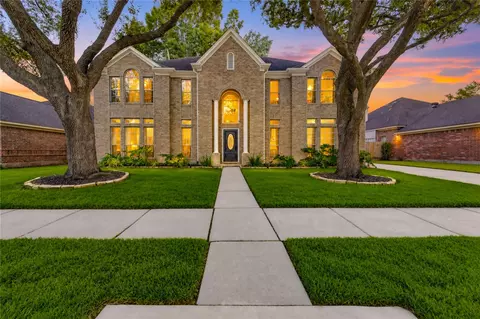 14215 Edinburgh Ct, Houston, TX 77077