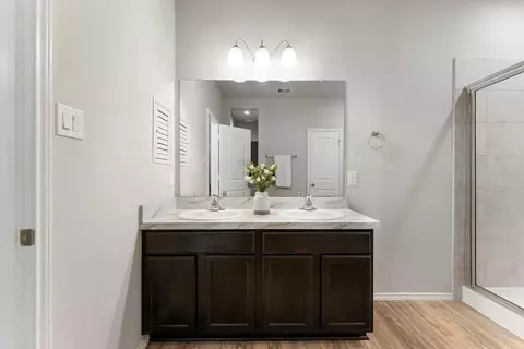 Bath - 14096 Silver Falls Ct, Conroe, TX 77384 photo 2 of 3