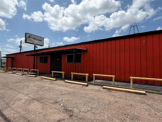 6301 Dixie Dr, Houston, TX 77087