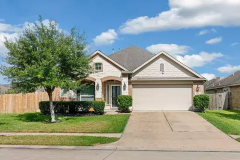 5215 Green Heath Ln, Rosharon, TX 77583