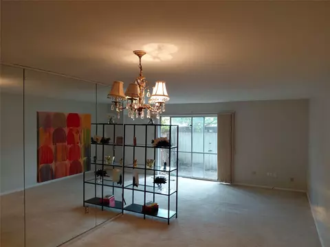 406 N Post Oak Ln, Houston, TX 77024