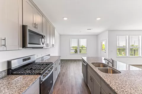 1029 Laguna Cove Dr, Katy, TX 77493