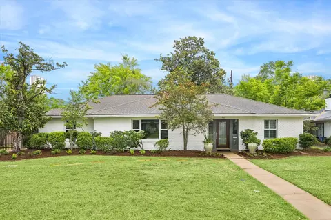 5656 Piping Rock Ln, Houston, TX 77056