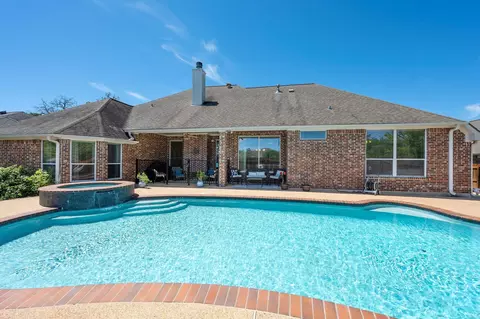 Exterior - 3710 Williams Trace Dr, Bryan, TX 77808 photo 6 of 7