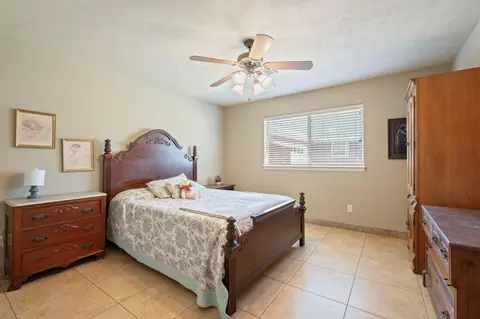 Bedroom - 3710 Williams Trace Dr, Bryan, TX 77808 photo 3 of 5
